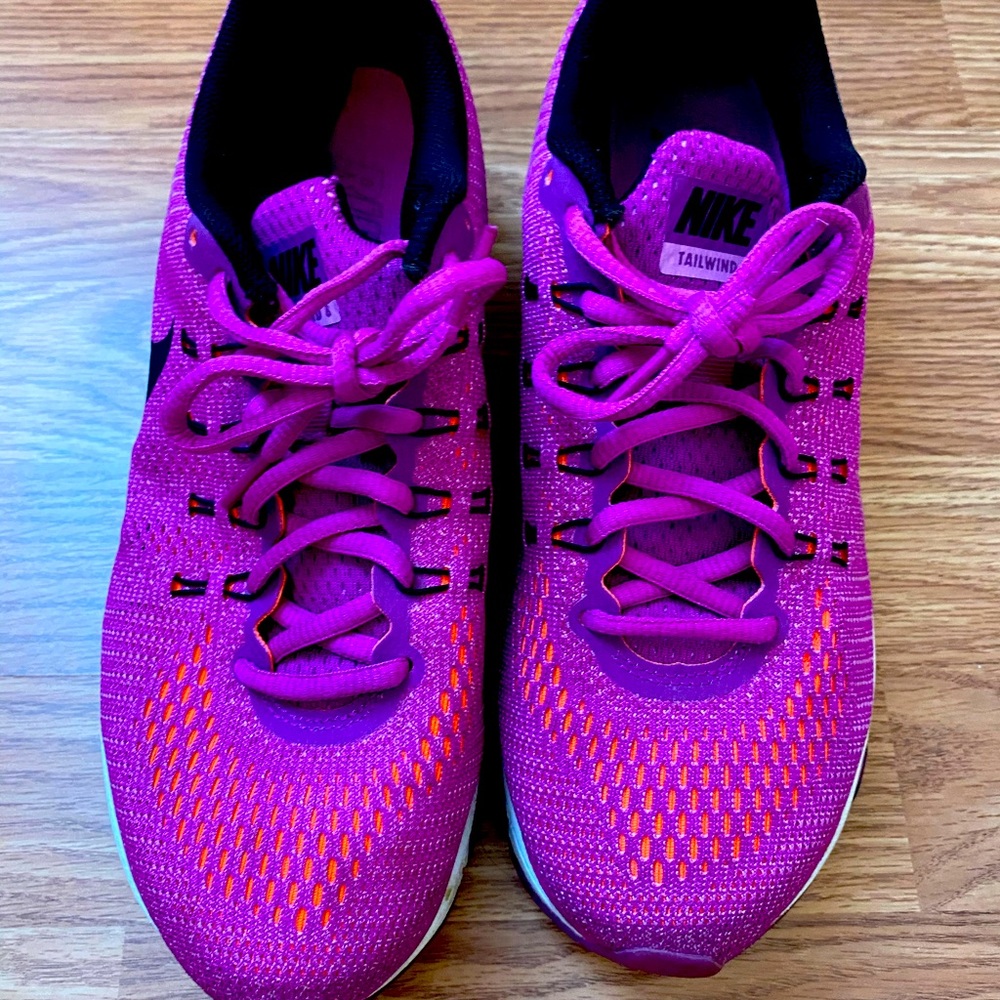 Used Women’s Nikes